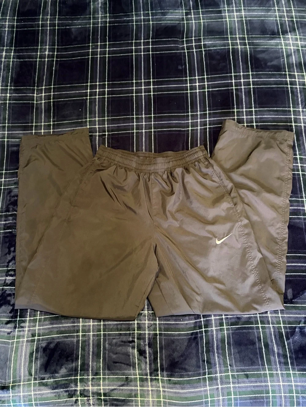 Y2K 2000s Nike black track-pants. Size L.